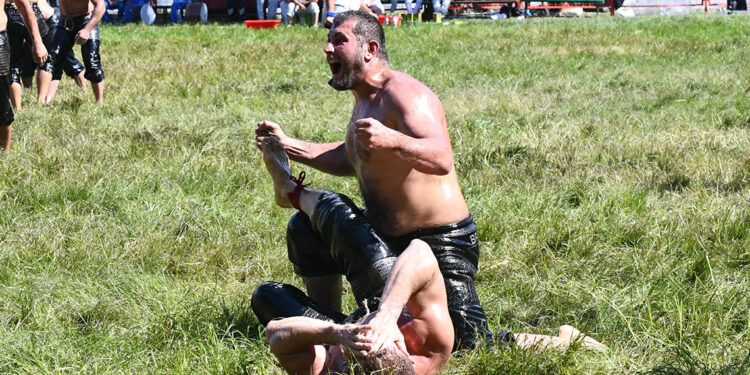 Kırkpınar'ın favori isimlerinden İsmail Balaban ikinci turda elendi