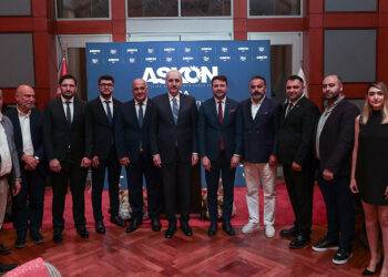 Kurtulmuş, Washington'daki iş adamlarıyla bir araya geldi