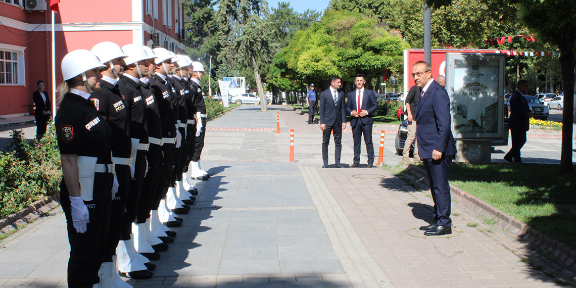 Malatya Valilisi Seddar Yavuz, göreve başladı