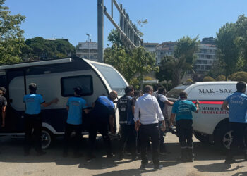 Maltepe Sahili'ndeki karavanlar kaldırıldı