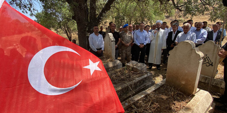 Mardin’de teröristlerin şehit ettiği 7'si çocuk 9 kişi anıldı