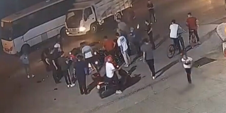 Motosikletli yunus timi kazaya karıştı; 2’si polis, 3 yaralı