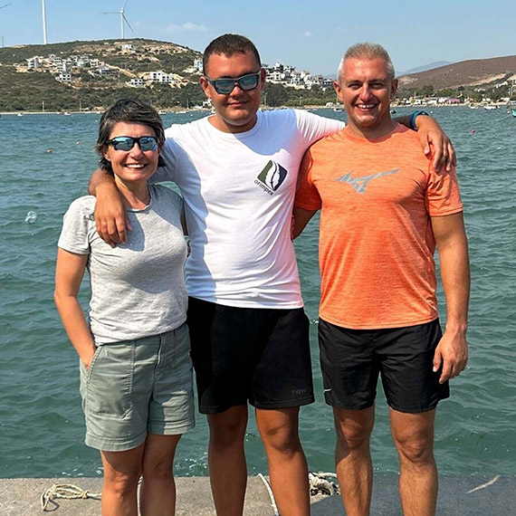 Otizmli yüzücü Tuna, Manş Denizi'ni geçmeye hazırlanıyor