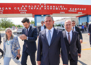 Özgür Özel: Çürümüşleri ayıklayın bu yükten kurtulun