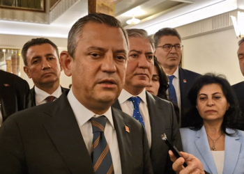 Özgür Özel: Sahipsiz hayvan kanununu AYM'ye götüreceğiz