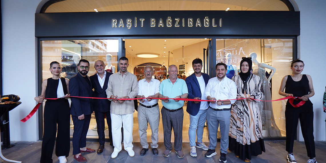 Raşit Bağzıbağlı, Downtown Yaşam ve Eğlence Merkezi'nde mağaza açtı