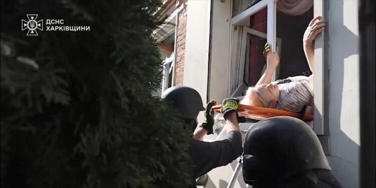 Rusya Ukrayna'nın Harkiv kentini vurdu: 8 yaralı