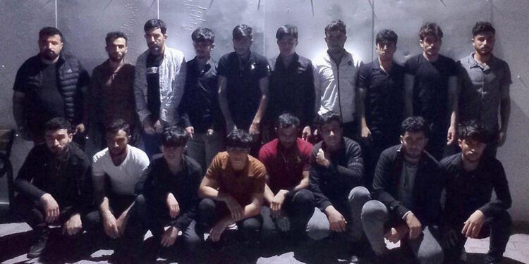 Suriye uyruklu ev sahibi, evini 17 kaçak göçmene kiralamış