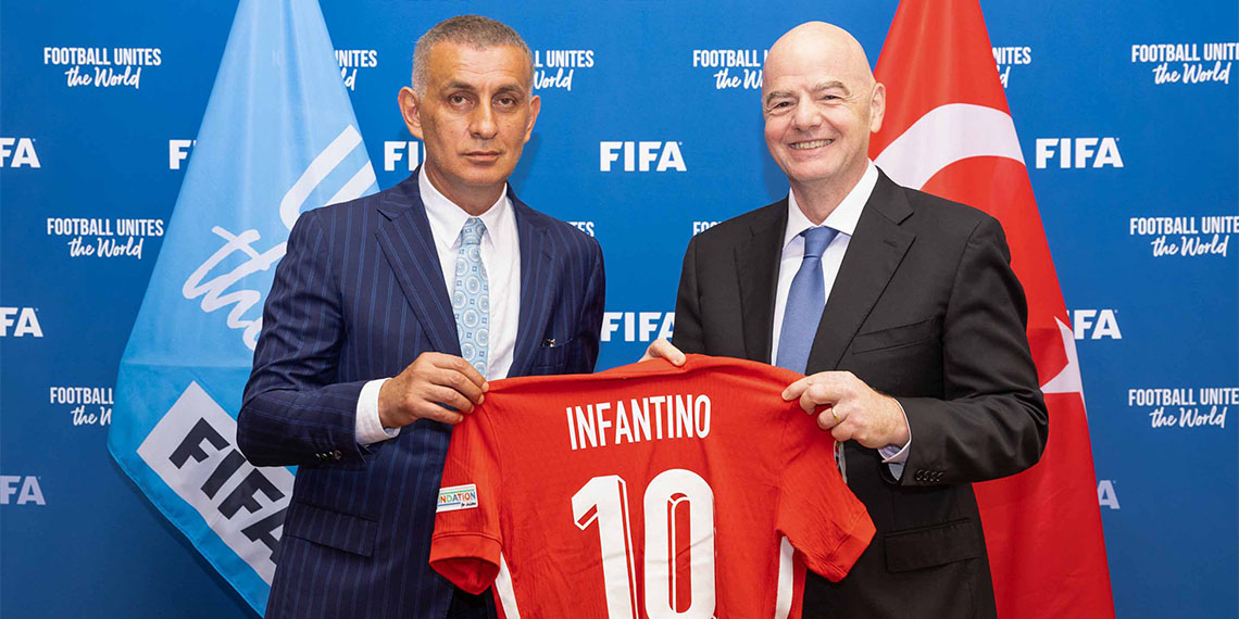 TFF Başkanı Hacıosmanoğlu, FIFA Başkanı Gianni Infantino ile görüştü