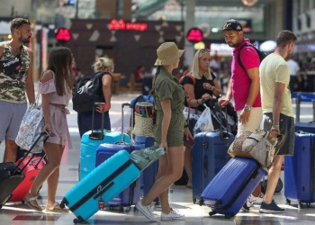 TÜİK: 1'inci çeyrekte 8 milyon kişi seyahat etti
