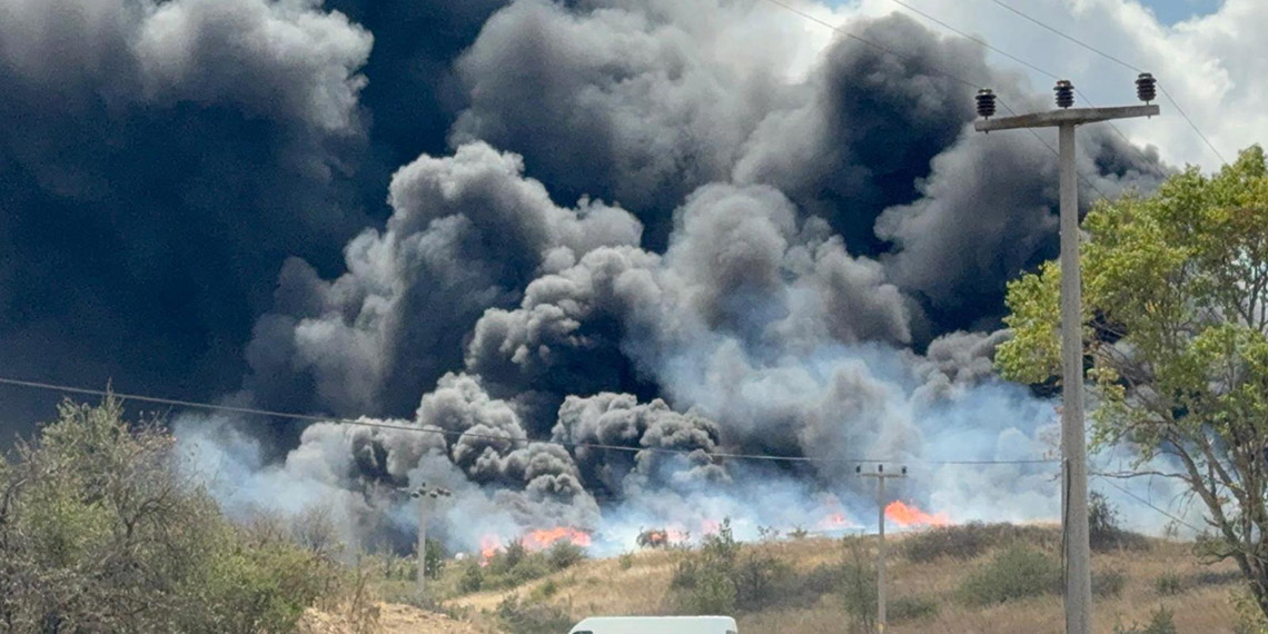 Tekirdağ'da anız yangını fabrikaya sıçradı