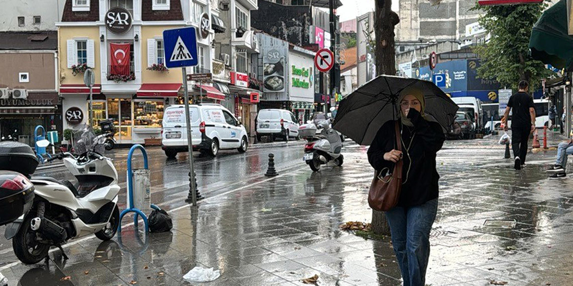 Tekirdağ'da gök gürültülü sağanak; Edirne için kuvvetli yağış uyarısı