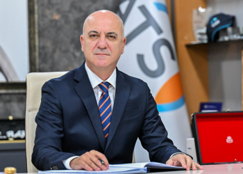 Tekneden denize düşen ATSO Başkanı Bahar, ağır yaralandı