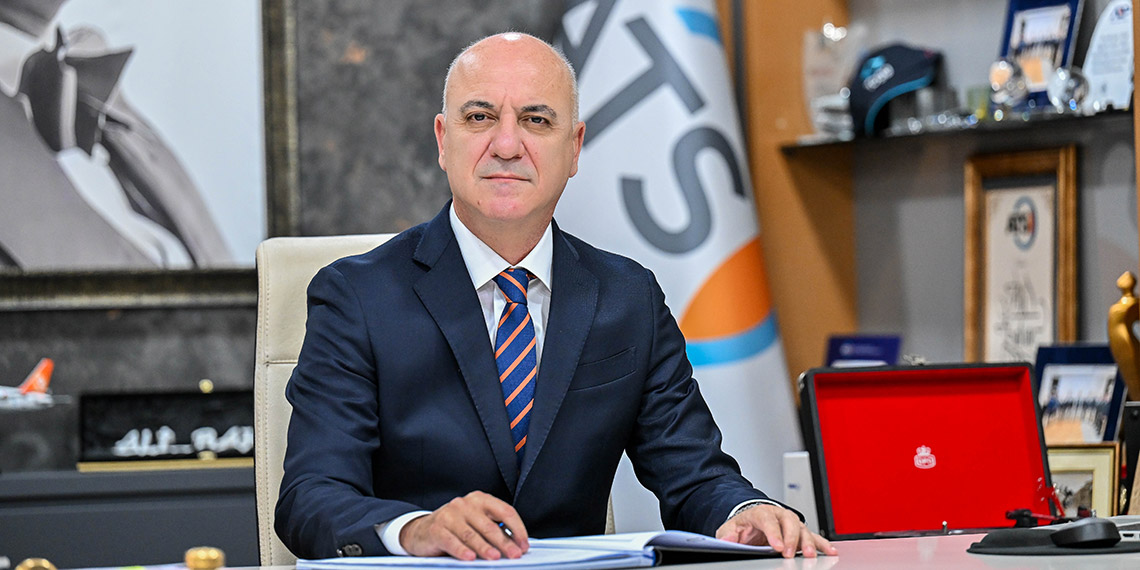 Tekneden denize düşen ATSO Başkanı Bahar, ağır yaralandı