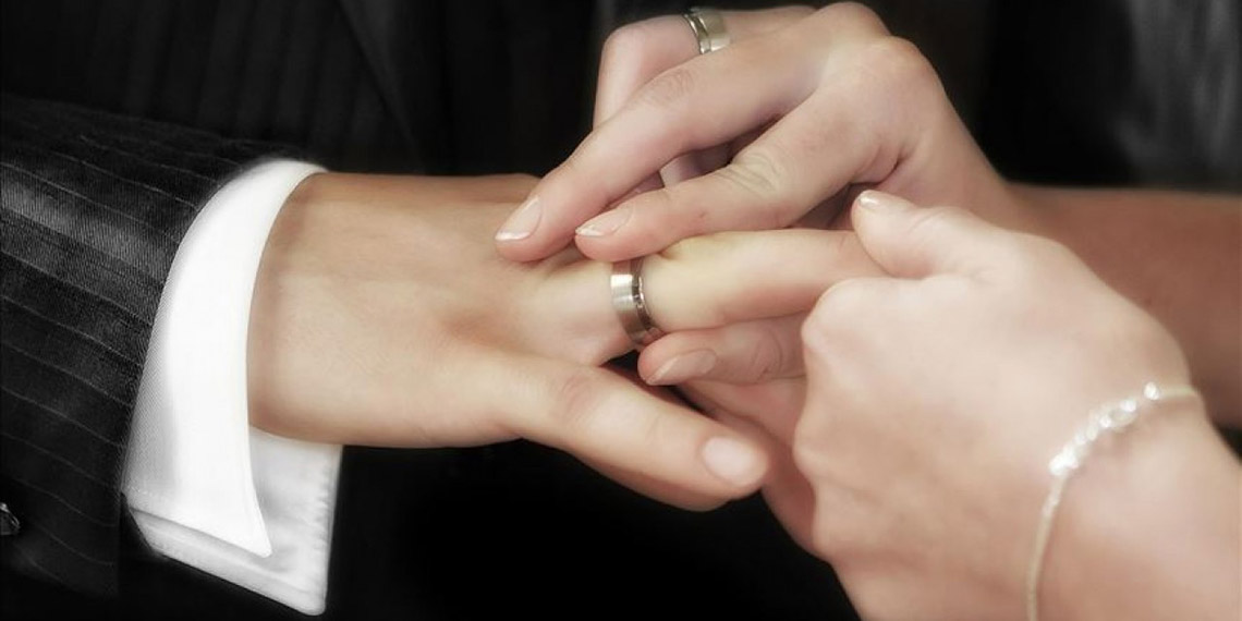 'Tekrar dünyaya gelsen eşinle evlenir miydin' sorusuna şok cevaplar