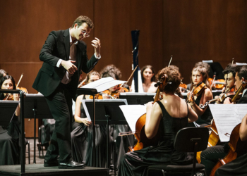 Türkiye Gençlik Filarmoni Orkestrası AKM'de konser verdi