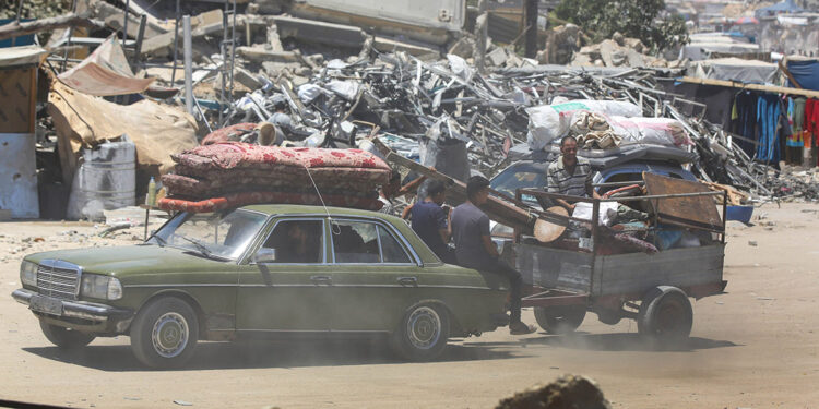 UNRWA: Han Yunus'ta 250 bin kişi yerinden edildi