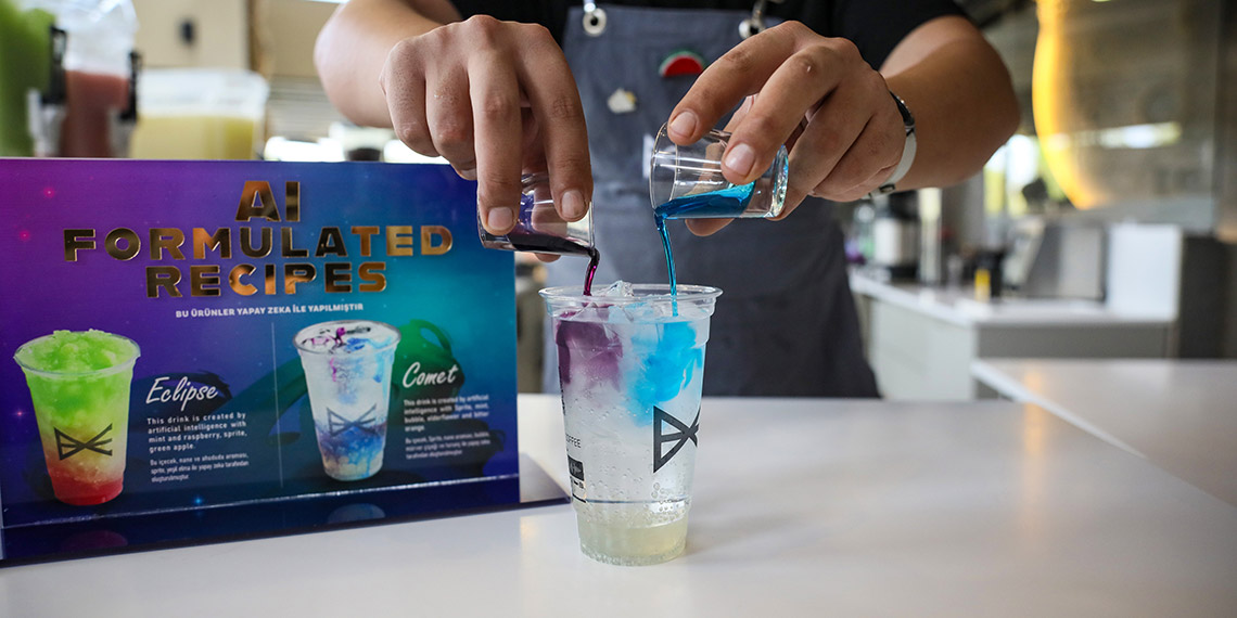 Yapay zekanın oluşturduğu içecekler menüye eklendi