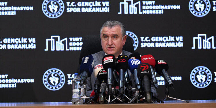 UEFA'nın Merih Demiral'a verdiği kararı kınıyoruz