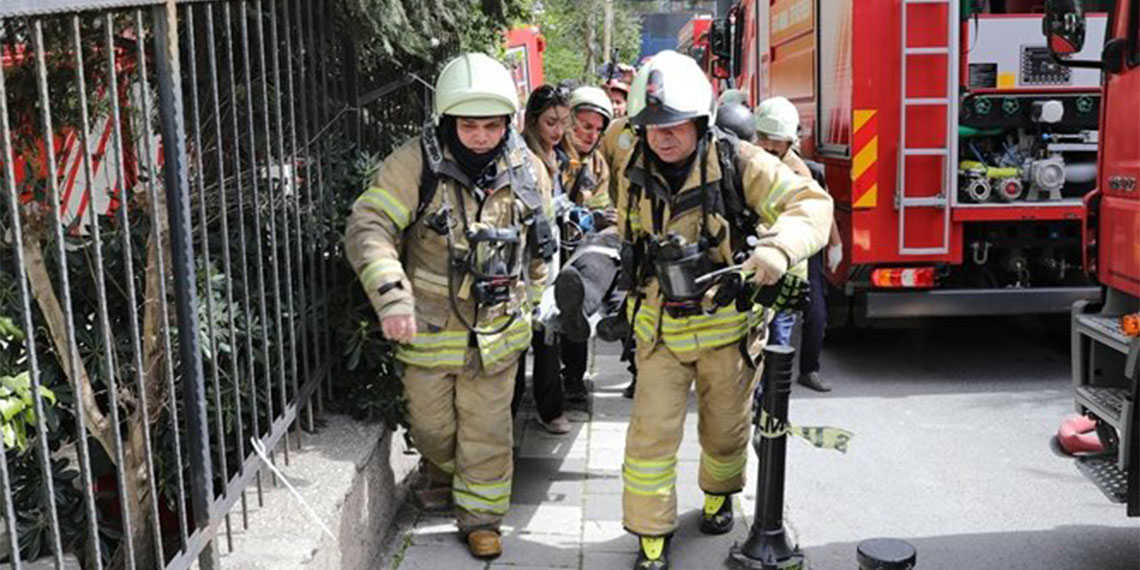 Beşiktaş'ta,29 kişinin öldüğü gece kulübü yangını davasında 9 şüphelinin ayrı ayrı 22 yıl 6 aya kadar hapis istemiyle yargılanmalarına başlandı.