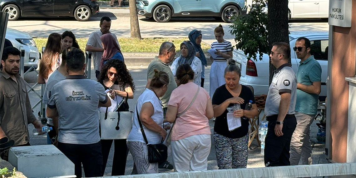 Lisans mezunu adayların KPSS heyecanı