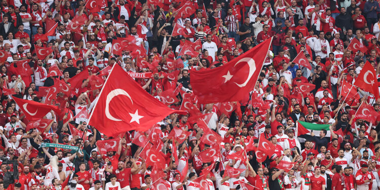 Ay-yıldızlıların zaferi dış basında büyük ses getirdi