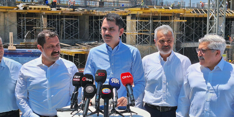 Deprem bölgelerinde evine girmeyen hiçbir vatandaşımız kalmasın