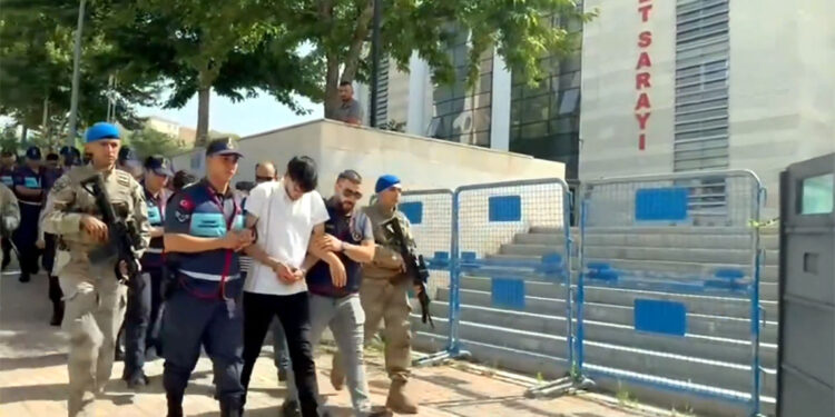 Sibergöz-50 operasyonlarında 24 şüpheli yakalandı