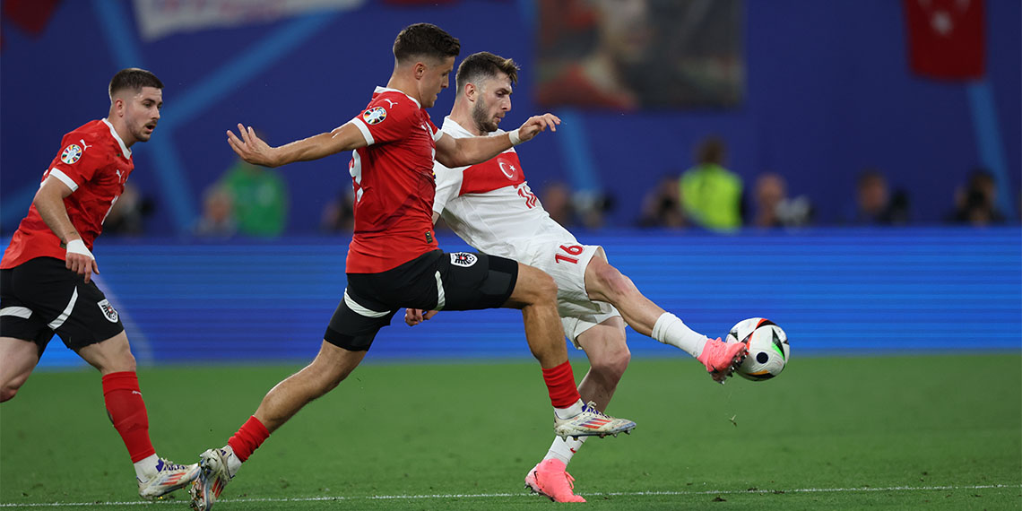 EURO 2024 Son 16 Turu'nda Avusturya'yı 2-1 yenen Türkiye çeyrek finale yükseldi. Milli takımın iki golünü de Merih Demiral kaydetti.