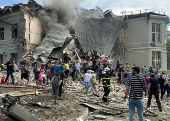 Rusya Kiev'i vurdu: 8 ölü, 25 yaralı