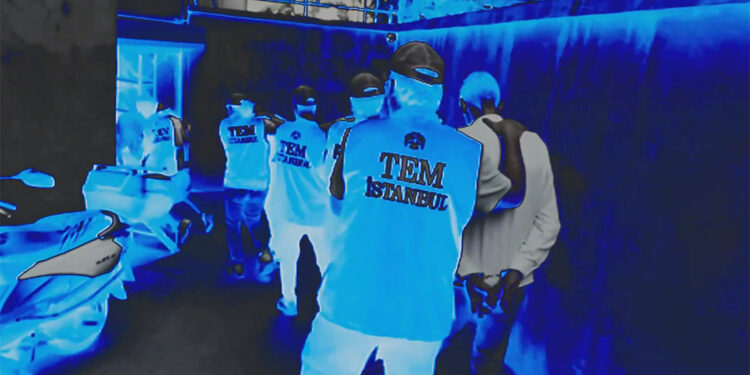 Kıskaç-25 operasyonlarında 20 şüpheli yakalandı