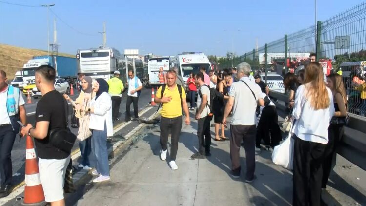 Metrobüs kazasına ilişkin yeni görüntüler ortaya çıktı