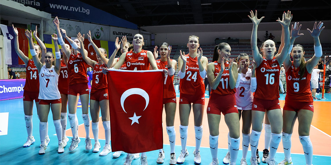 20 Yaş Altı Kadın Voleybol Milli Takımı Avrupa şampiyonu oldu