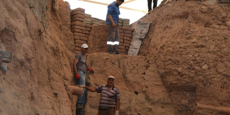 50 yıl önce keşfedilen 2 bin 700 yıllık sur duvarı, turizme kazandırılacak