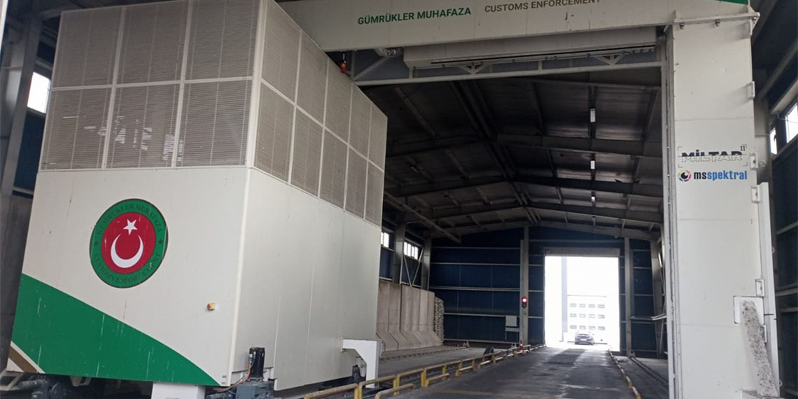 Ticaret Bakanlığı ile Savunma Sanayii Başkanlığı arasında imzalanan protokol ile gümrük kaçakçılığına karşı 6 yeni yerli sistem devreye girecek.