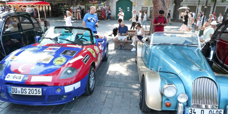 İpek Yolu Rallisi Sultanahmet Meydanı'ndan başladı