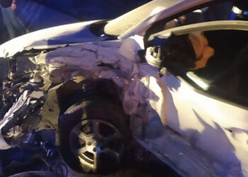 Mardin'de otomobiller kafa kafaya çarpıştı; 6 yaralı