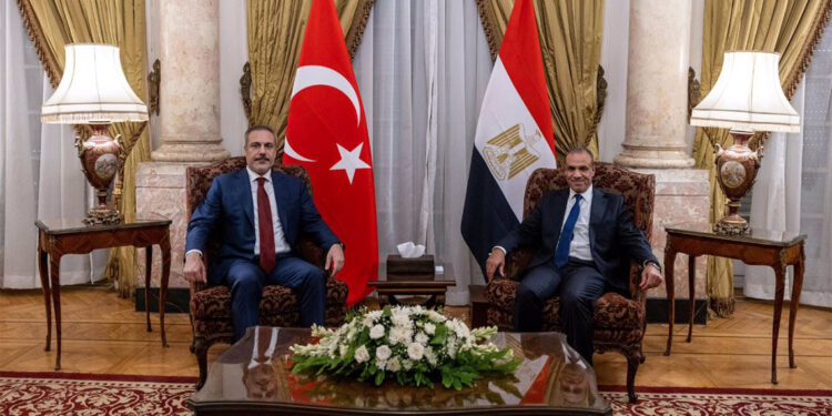 Savaş suçlularının yeri parlamento kürsüsü olamaz