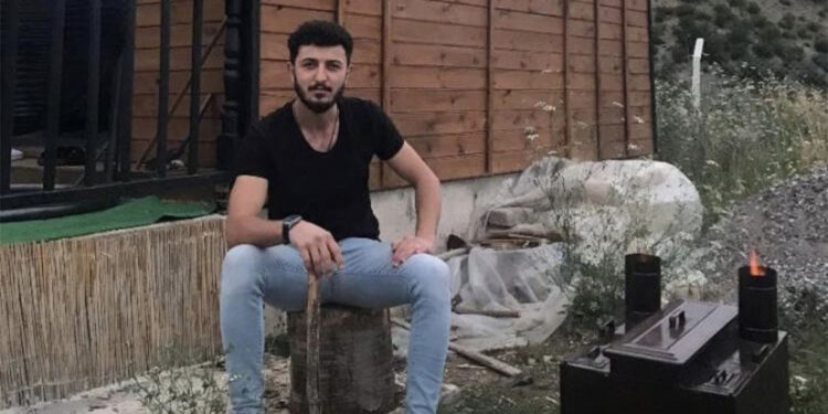 Tokat'ta armut ağacından düşen genç öldü