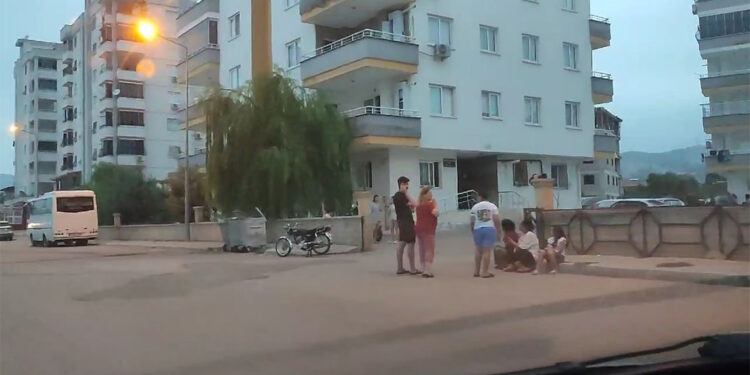 Adana'da art arda 3 deprem