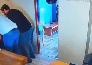 Kardeşinin katil olmasını engellemeye çalışırken ölümüne neden oldu