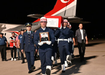 Oğlunun acısına dayanamayan şehit annesi kalp krizi geçirdi