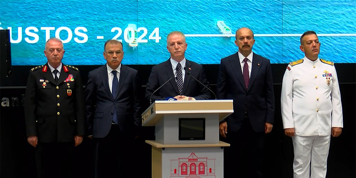 İstanbul Emniyet Verileri Değerlendirme Toplantısında İstanbul Valisi Davut Gül, İstanbul'un son 7 ayına ilişkin emniyet verilerini açıkladı.