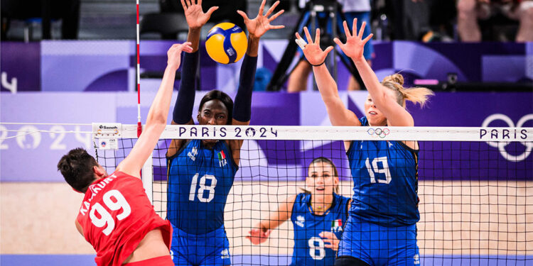 A Milli Kadın Voleybol Takımı İtalya'ya mağlup oldu