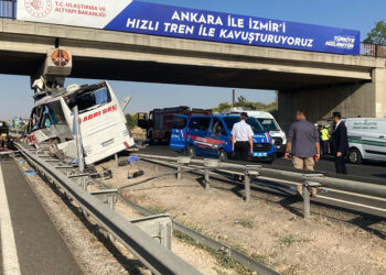 Ankara-Eskişehir kara yolunda feci kaza; 9 ölü 26 yaralı