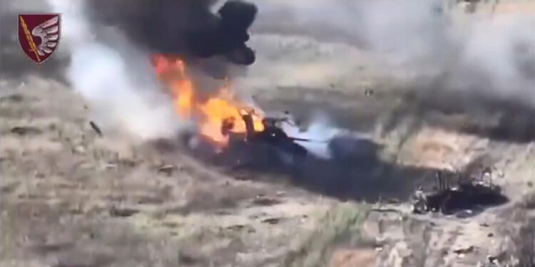 Rusya, Kursk'ta Ukrayna zırhlılarını vurdu