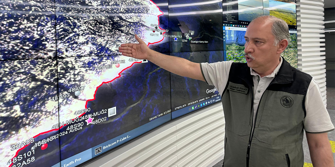 Tarım ve Orman Bakan Yardımcısı Abdulkadir Polat, orman yangınlarına gece helikopterli müdahalenin riskli olduğunu söyledi.