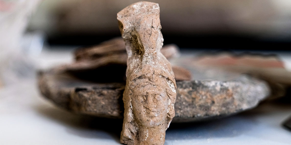 Konya'daki Savatra Antik Kenti'nde Anadolu'da ilk kez 'Türk' ibaresinin yer aldığı, Grek alfabesi ile yazılmış 'Türkoğlu' yazıtının ardından yeni bir höyük kazısına başlandı.