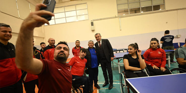 Gurur dolu yolculuğun parçası olan sporcularımıza başarılar diliyorum