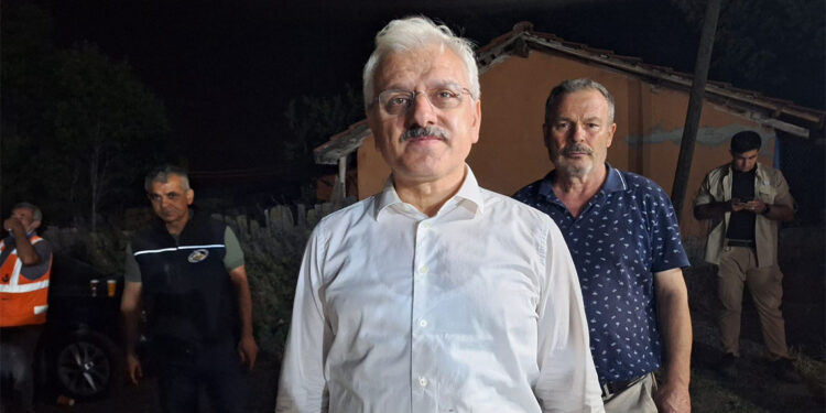 Kızılcahamam'daki orman yangını Bolu'ya sıçradı